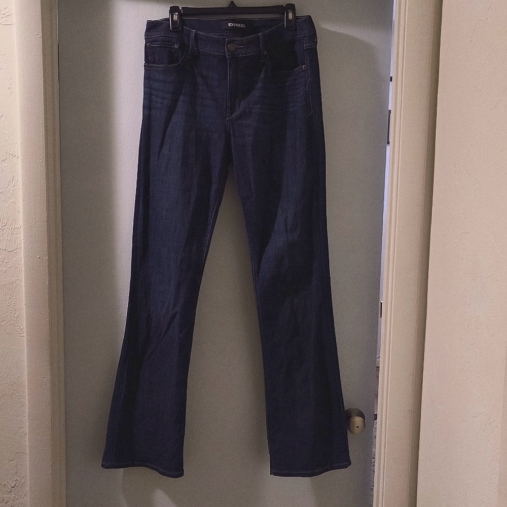 Express Slim Straight Leg Jeans
